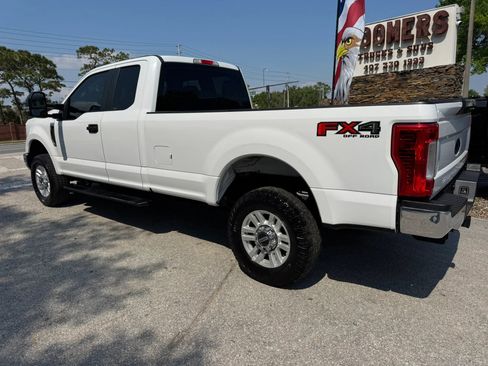 Used 2018 Ford F250 XL w/ STX Appearance Package image 4