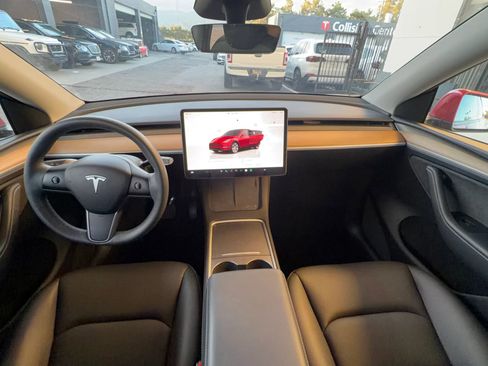 Used 2023 Tesla Model Y Long Range image 9
