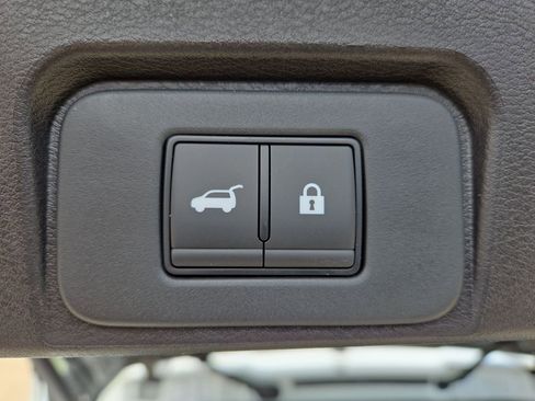 New 2026 Nissan Rogue SV FWD image 28