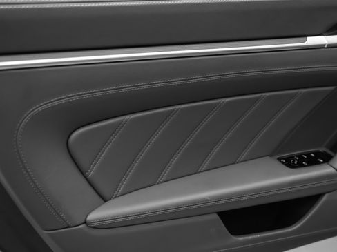 Used 2021 Porsche 911 Turbo S image 66