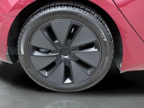Used 2025 Tesla Model 3 Long Range RWD image 11