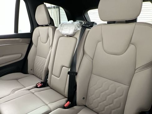 New 2026 Volvo XC90 B6 Plus w/ Protection Package Premier AWD/4WD image 23