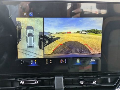 New 2026 Chevrolet Equinox ACTIV w/ Convenience Package III image 25