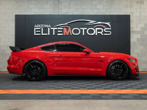 Used 2016 Ford Mustang GT Premium w/ GT Performance Package RWD image 12