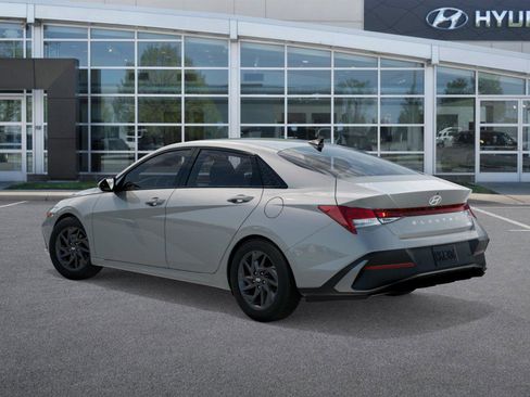 New 2026 Hyundai Elantra Blue image 5