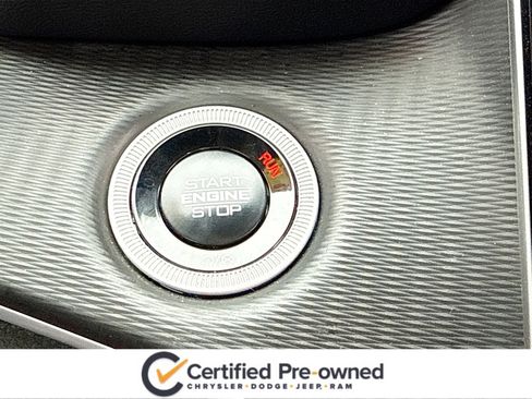 Used 2024 Jeep Grand Cherokee L Altitude image 10