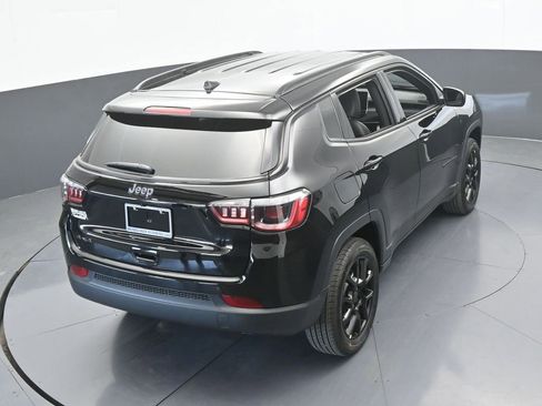 New 2026 Jeep Compass Latitude image 44