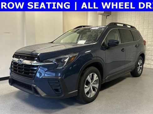 Used 2024 Subaru Ascent Premium w/ Convenience Package image 2
