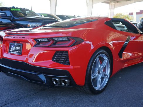 Used 2020 Chevrolet Corvette Stingray Preferred Cpe w/ 2LT Preferred Equipment Group image 3