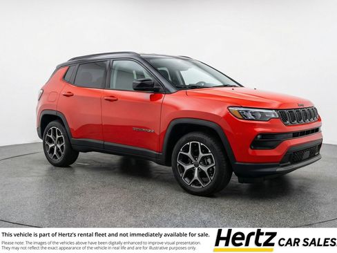 Used 2025 Jeep Compass Limited AWD/4WD image 1