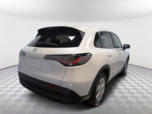 Used 2025 Honda HR-V LX image 7