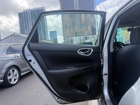 Used 2017 Nissan Sentra SV FWD image 9