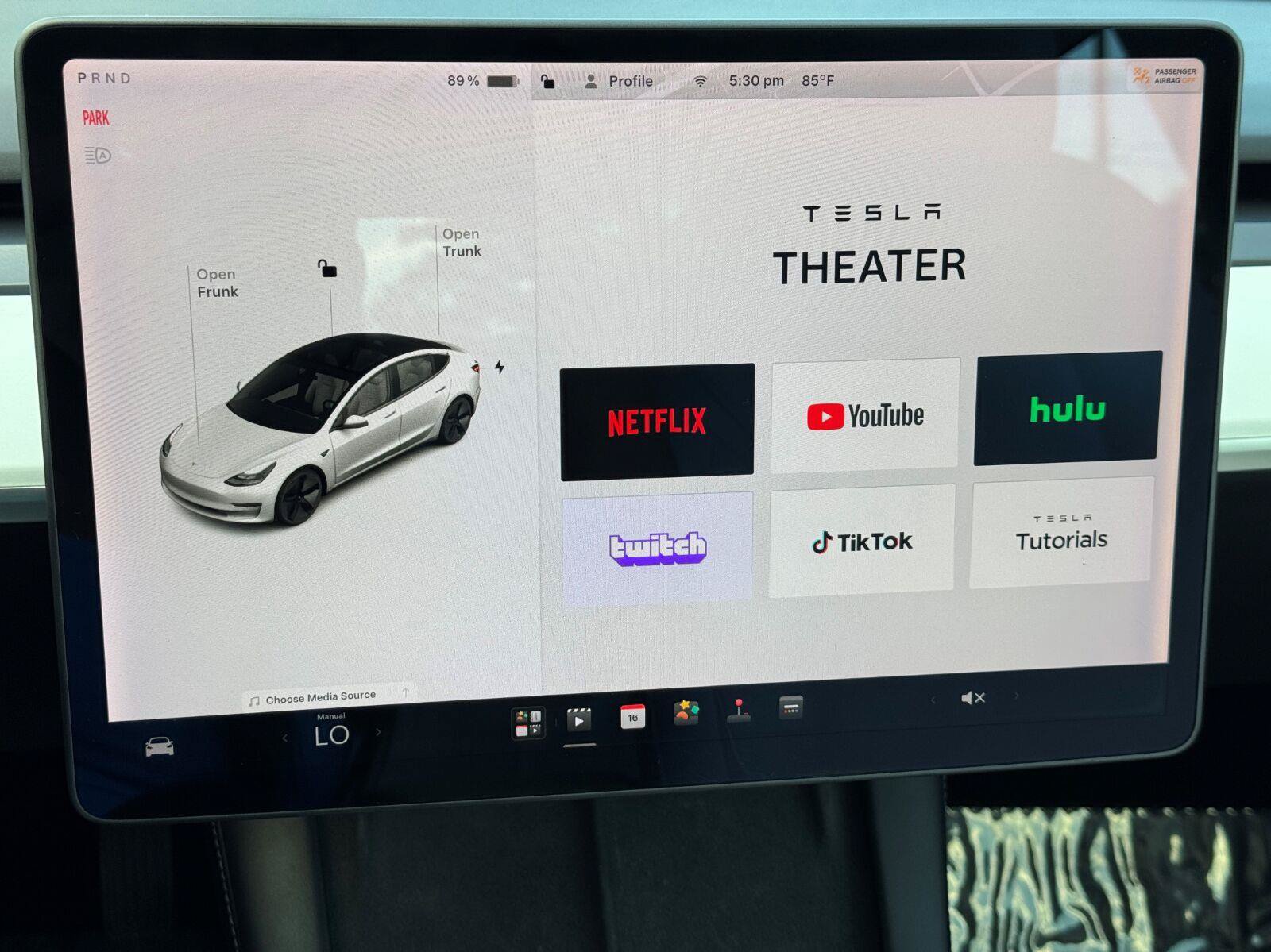 Used 2021 Tesla Model 3 Standard Range Plus RWD image 31