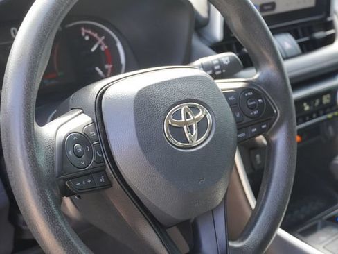 Used 2023 Toyota RAV4 XLE FWD image 29