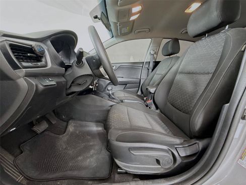 Used 2023 Kia Rio S FWD image 2