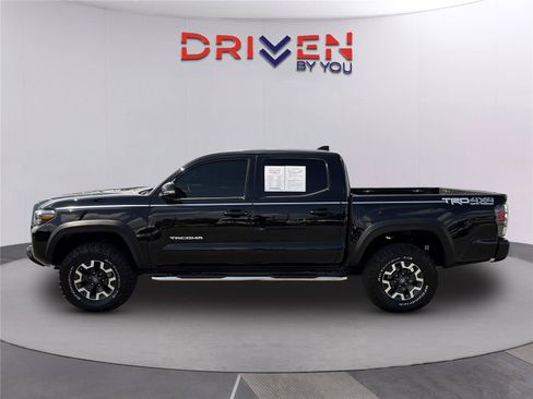 Used 2023 Toyota Tacoma TRD Off-Road w/ Advanced Technology Package AWD/4WD image 7