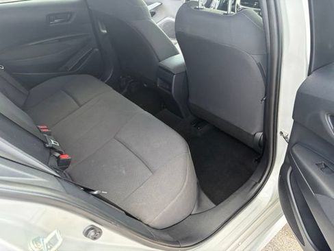 Used 2022 Toyota Corolla LE FWD image 30