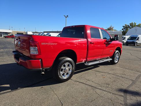 Used 2024 RAM 2500 Big Horn w/ Sport Appearance Package image 4