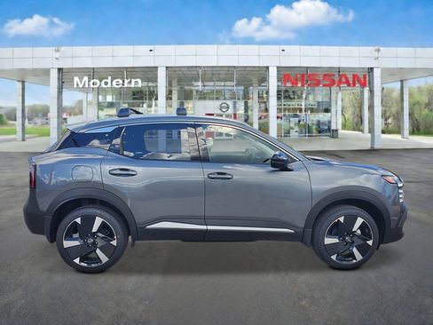 New 2026 Nissan Kicks SR image 6
