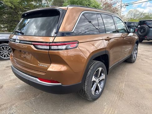New 2026 Jeep Grand Cherokee Limited AWD/4WD image 4