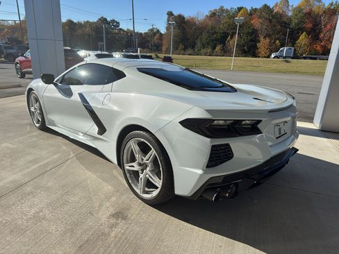 Used 2022 Chevrolet Corvette Stingray Coupe w/ 1LT image 4