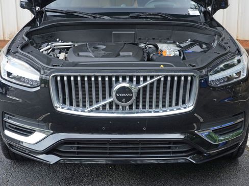 Used 2024 Volvo XC90 T8 Ultimate w/ Lounge Package AWD/4WD image 8