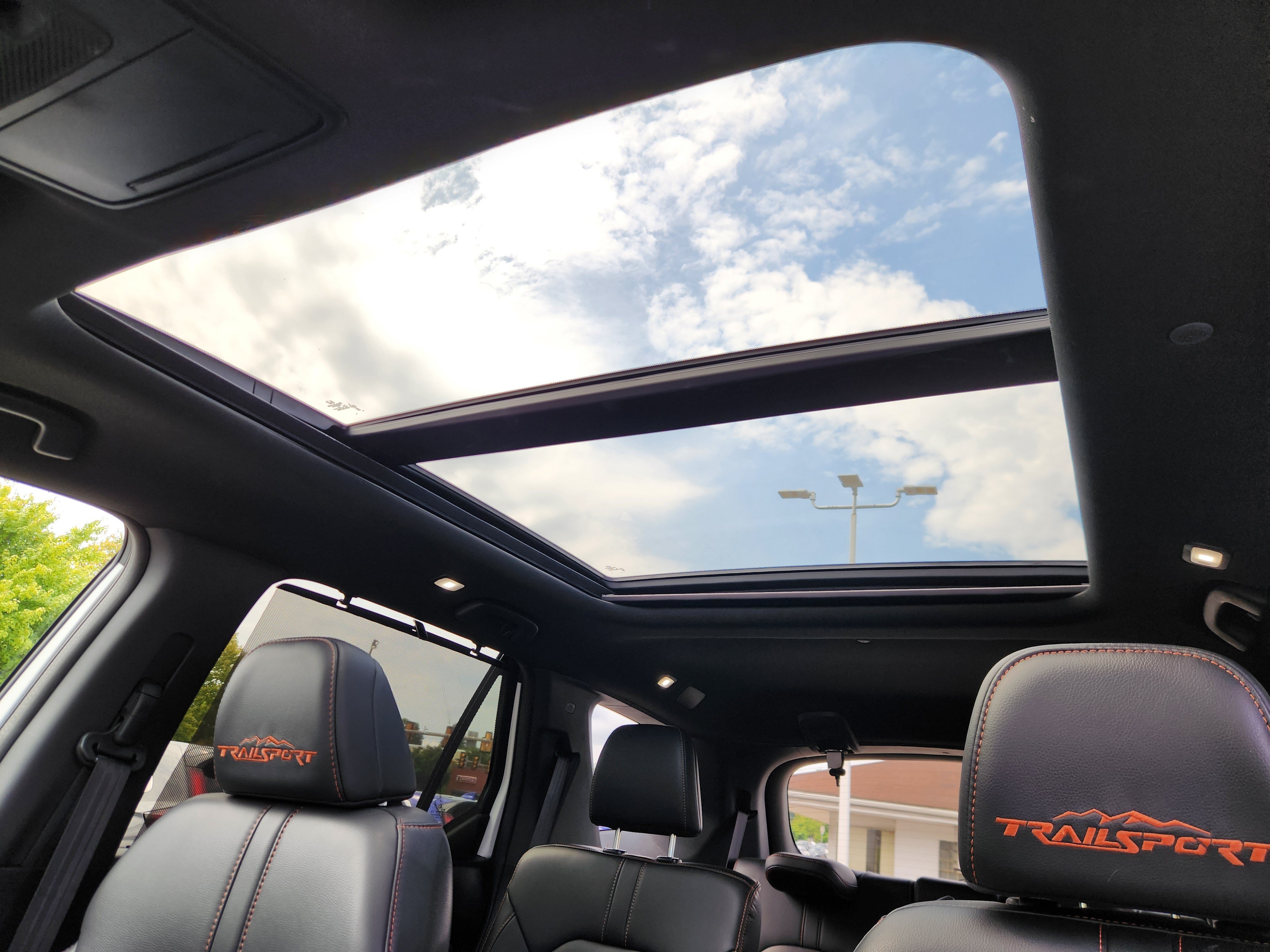 Certified 2024 Honda Pilot TrailSport image 15