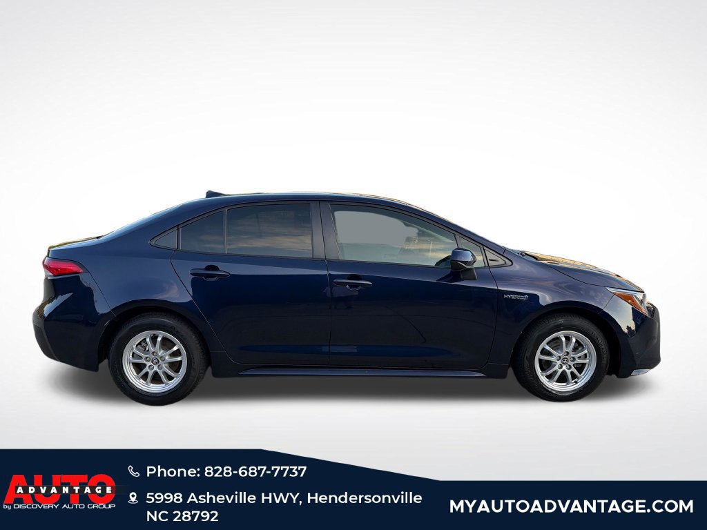 Used 2020 Toyota Corolla LE FWD image 2