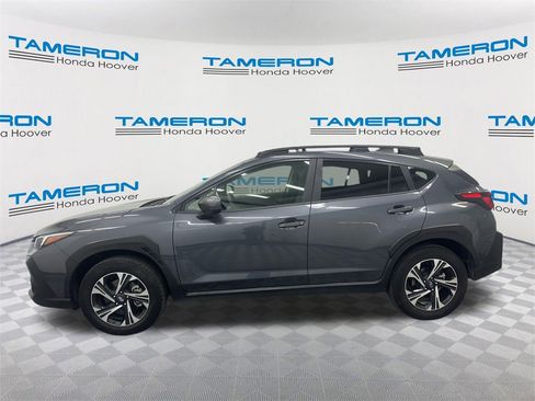 Used 2024 Subaru Crosstrek 2.0i Premium image 2