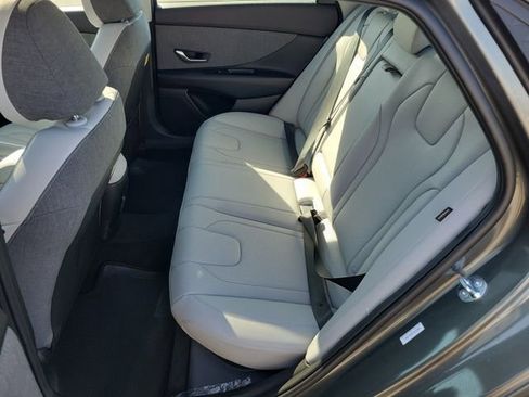 New 2026 Hyundai Elantra Limited FWD image 25