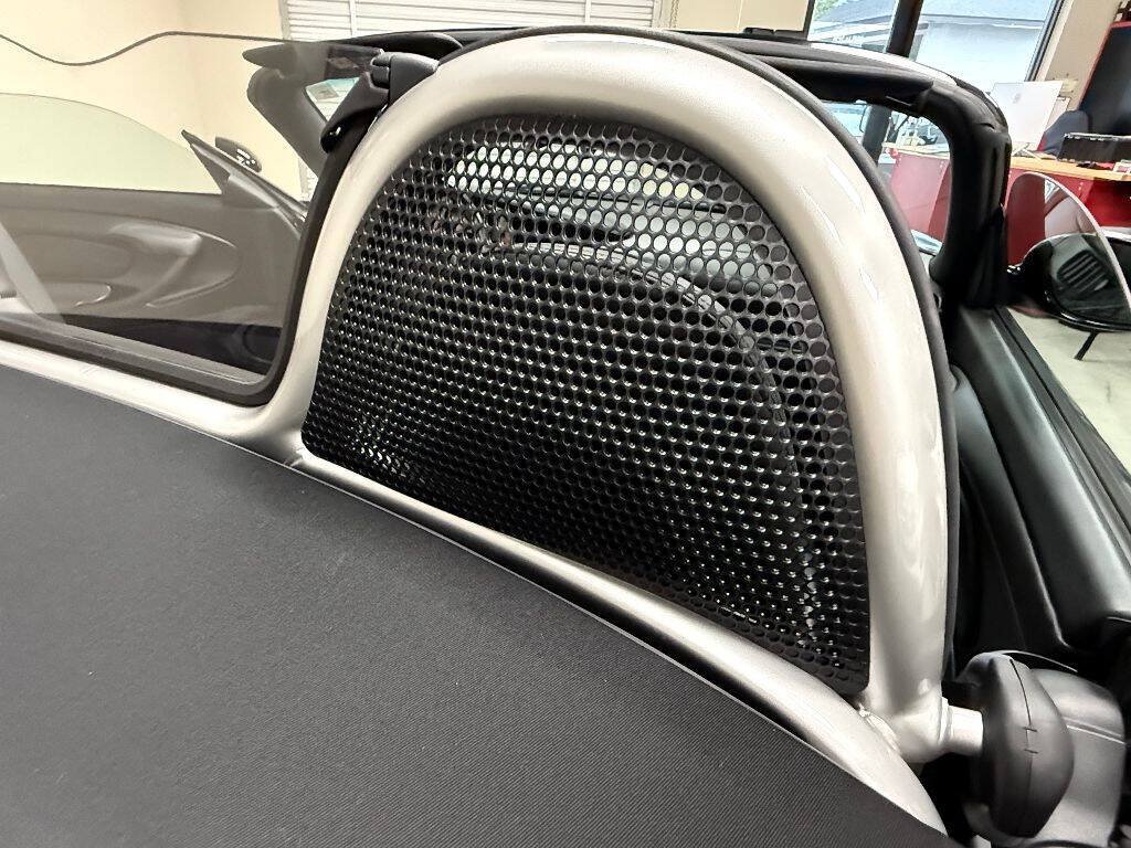 Used 1999 Porsche Boxster RWD image 31