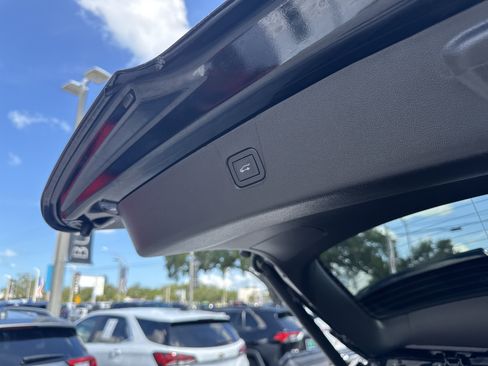 Certified 2024 Chevrolet Blazer RS w/ Driver Confidence II Package FWD image 12