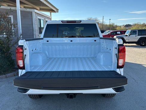 New 2026 GMC Sierra 1500 Elevation image 24