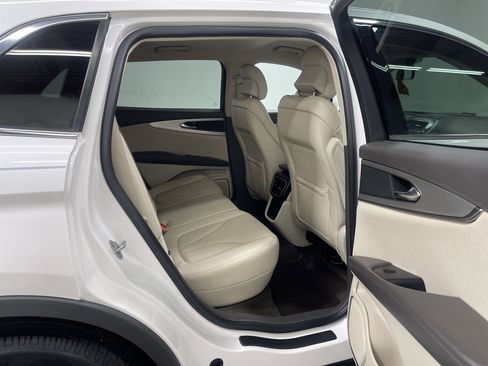 Used 2019 Lincoln Nautilus Standard Sport Utility image 21