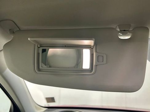 Used 2018 Volvo XC60 T8 Inscription image 48