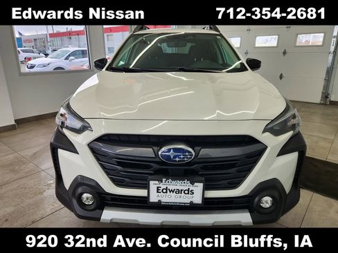 Used 2024 Subaru Outback Limited image 3