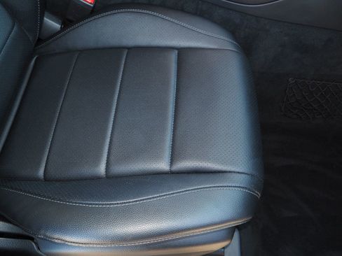 Used 2020 Mercedes-Benz GLE 350 4MATIC image 21