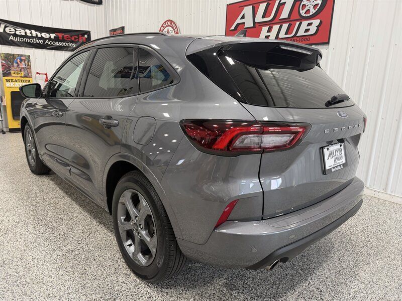 Used 2023 Ford Escape ST-Line w/ Tech Pack #1 FWD image 22