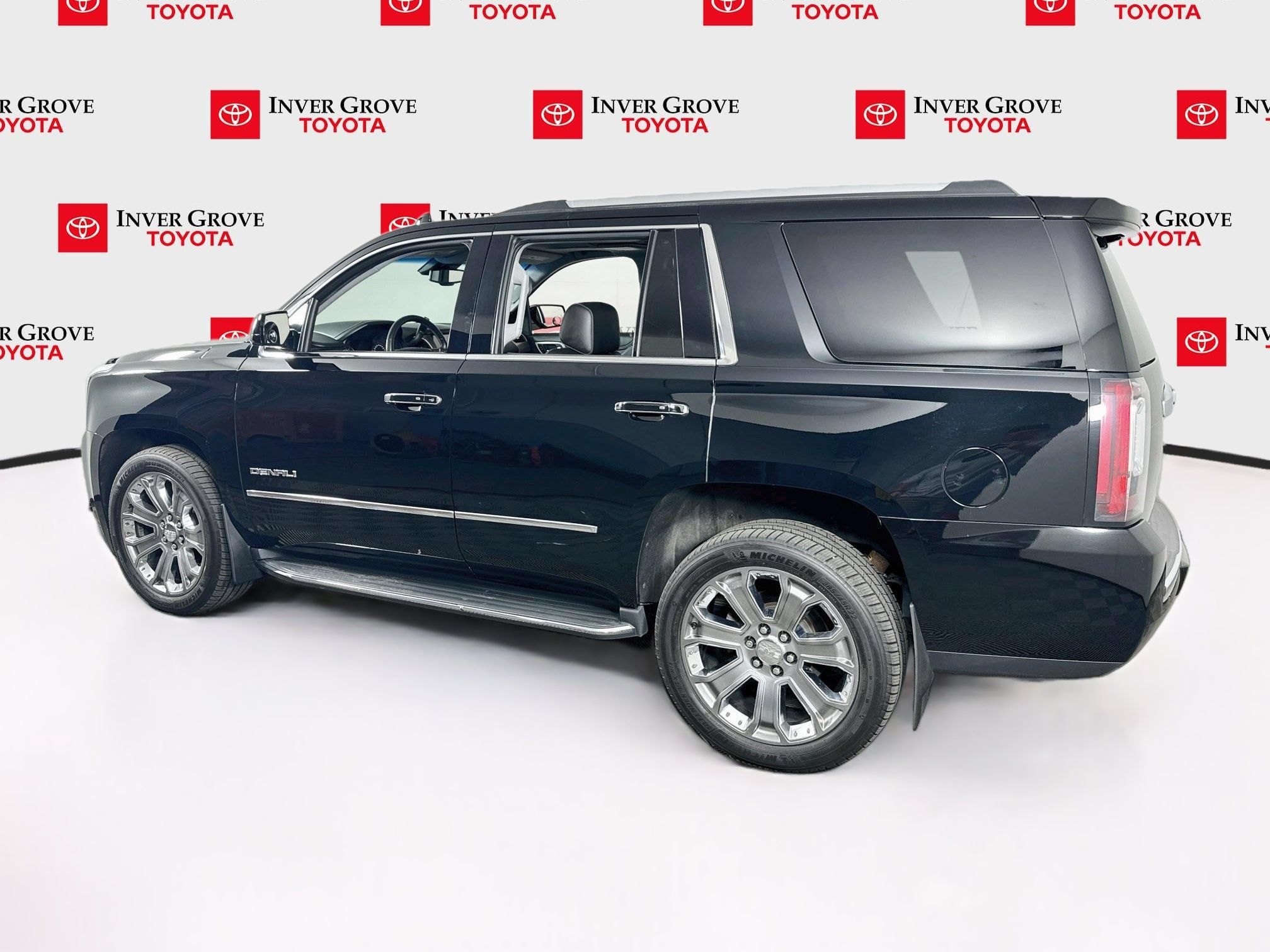 Used 2016 GMC Yukon Denali w/ Open Road Package AWD/4WD image 7