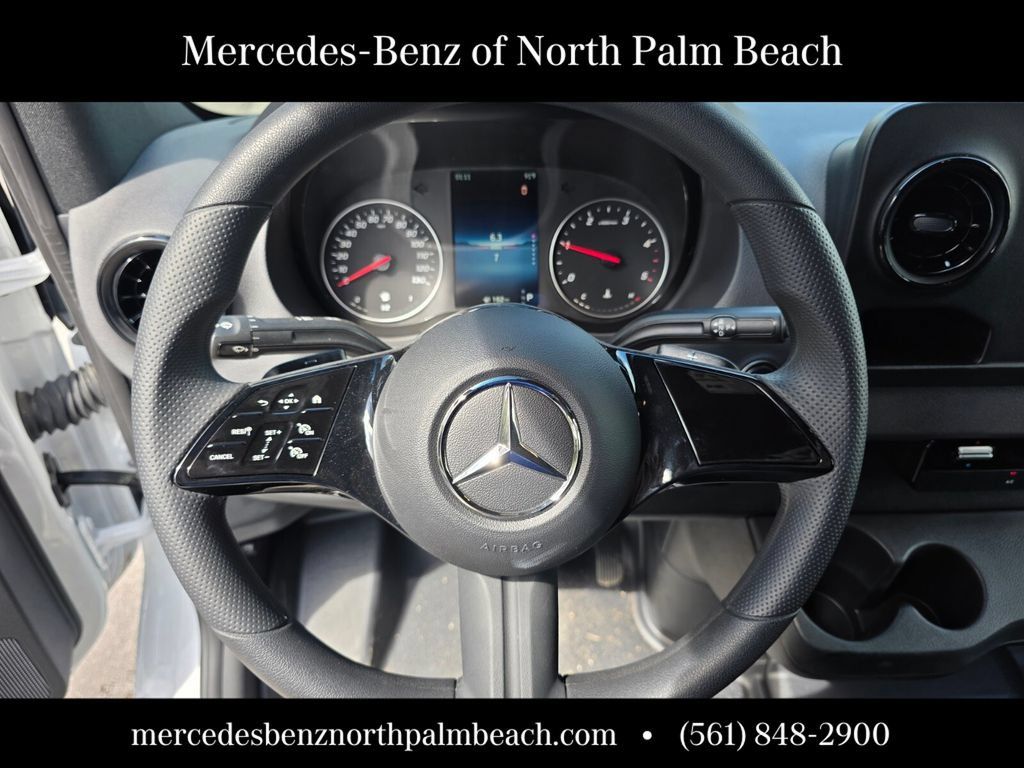New 2025 Mercedes-Benz Sprinter 2500 image 11