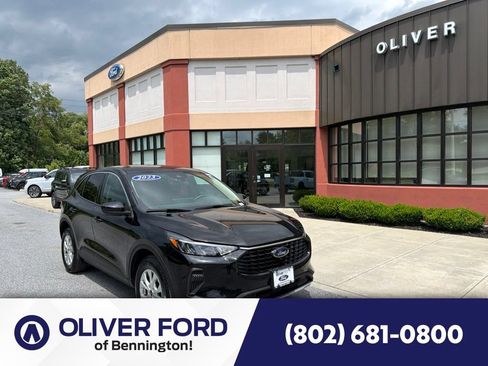 Used 2023 Ford Escape Active w/ Tech Pack #2 AWD/4WD image 1