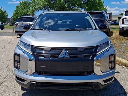 Used 2023 Mitsubishi Outlander Sport LE AWD/4WD image 2