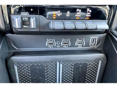 Certified 2025 RAM 1500 Limited AWD/4WD image 29