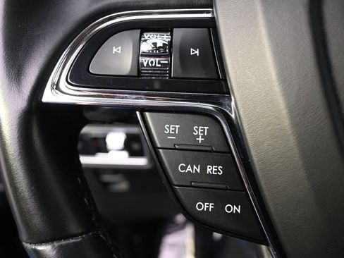 Certified 2023 Lincoln Nautilus Reserve w/ Monochromatic Package AWD/4WD image 30