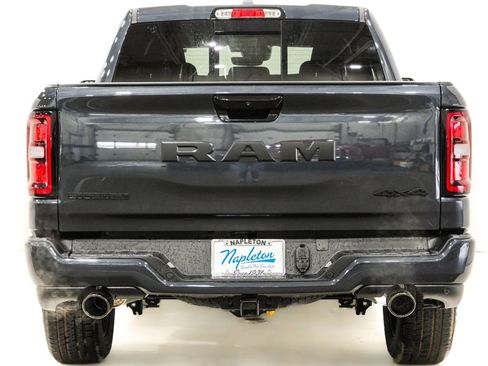 New 2026 RAM 1500 4x4 Crew Cab image 7