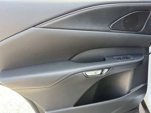 Used 2025 Lexus RX 350 Premium w/ Accessory Package (Z1) FWD image 19