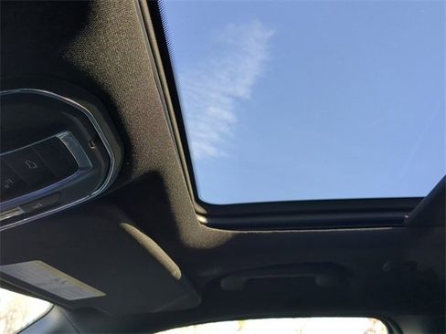 New 2024 Jeep Wagoneer 4WD w/ Premium Group I image 26