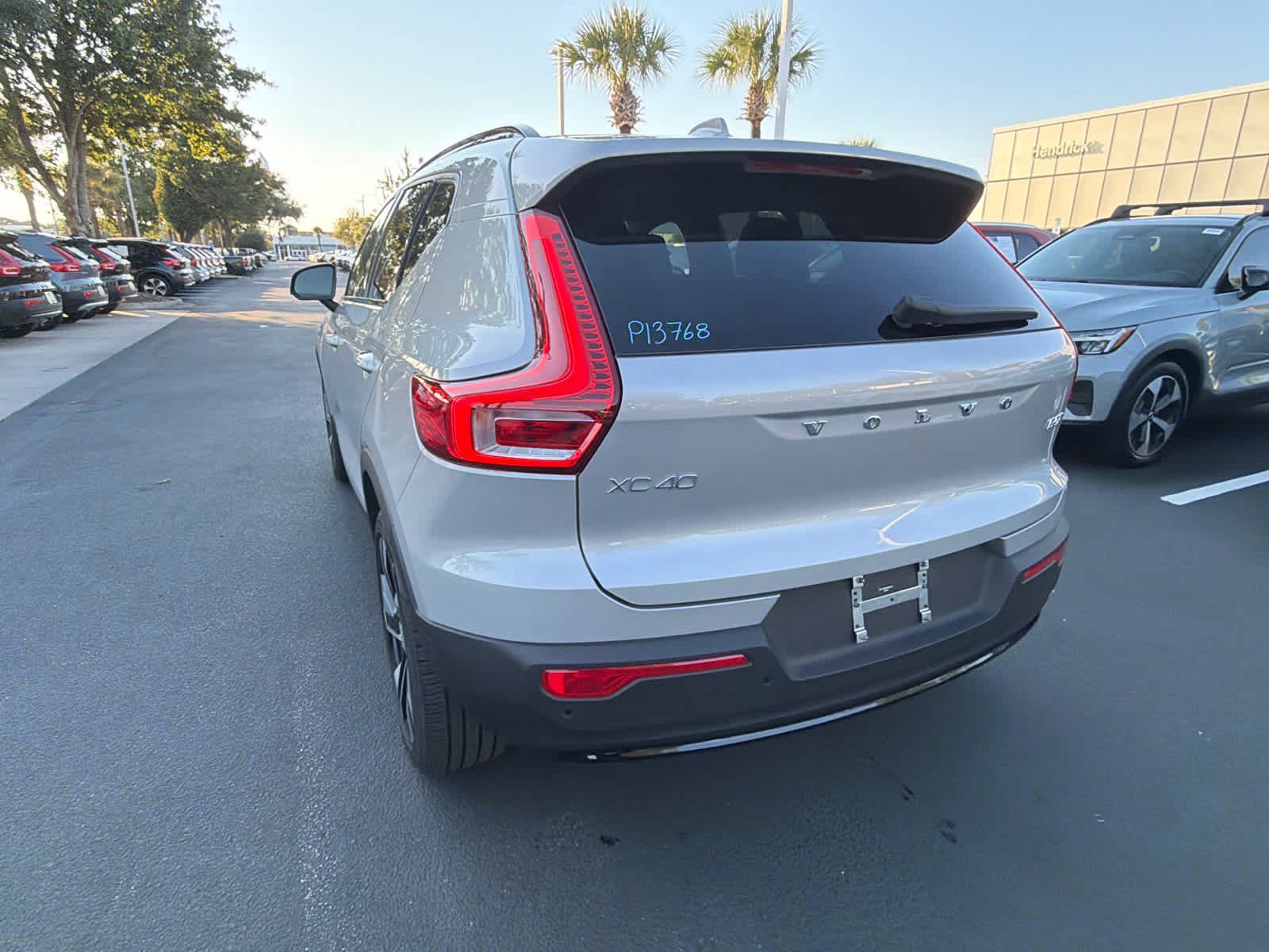 Used 2025 Volvo XC40 B5 Ultra AWD/4WD image 12