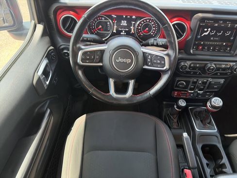 Used 2020 Jeep Wrangler Unlimited Rubicon AWD/4WD image 15