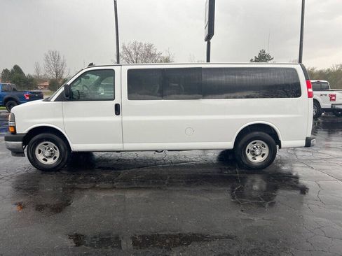 Used 2017 Chevrolet Express 3500 LT w/ LT Preferred Equipment Group RWD image 1